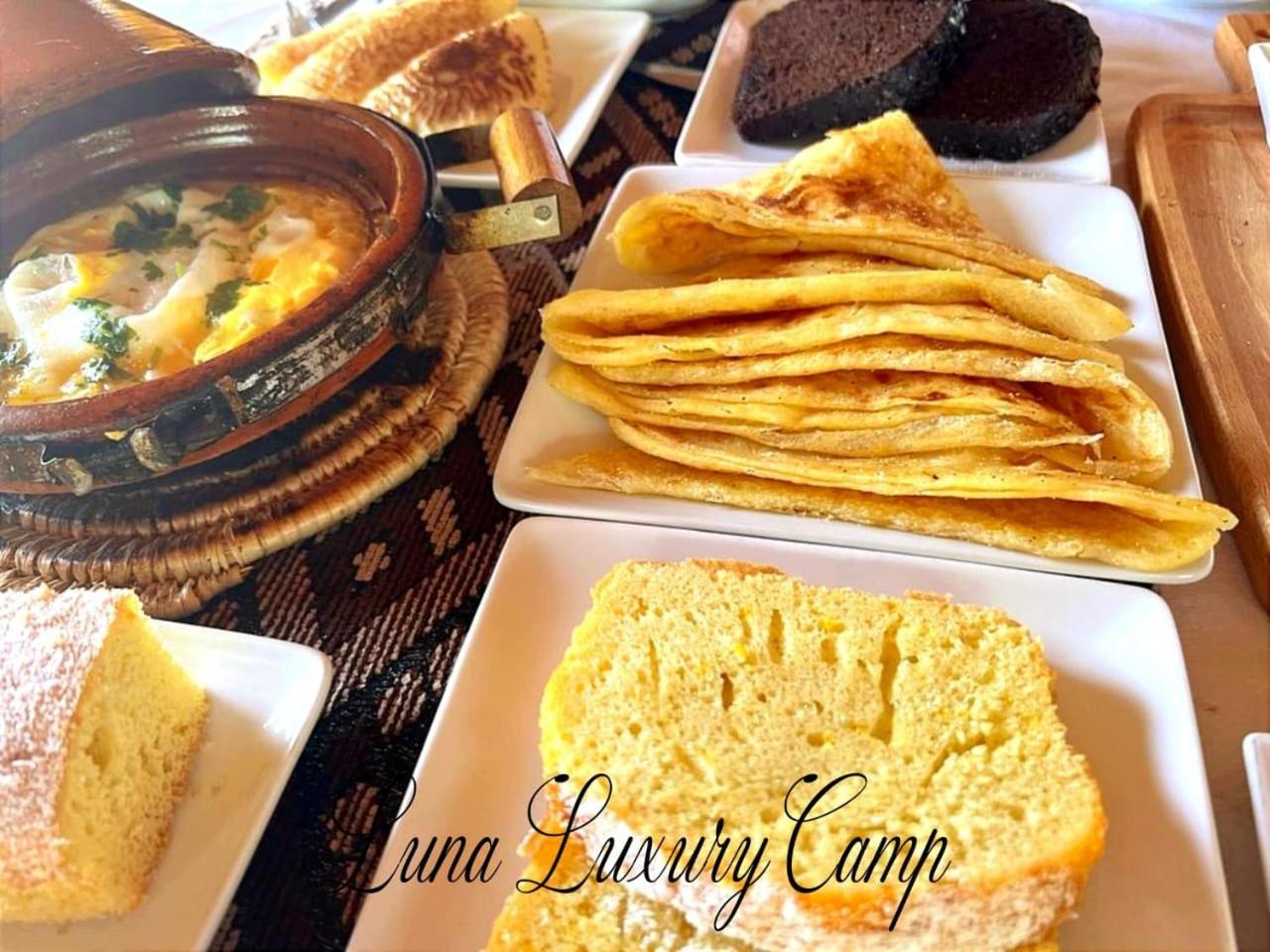 Отель Luna Luxury Camp Мерзуга Экстерьер фото
