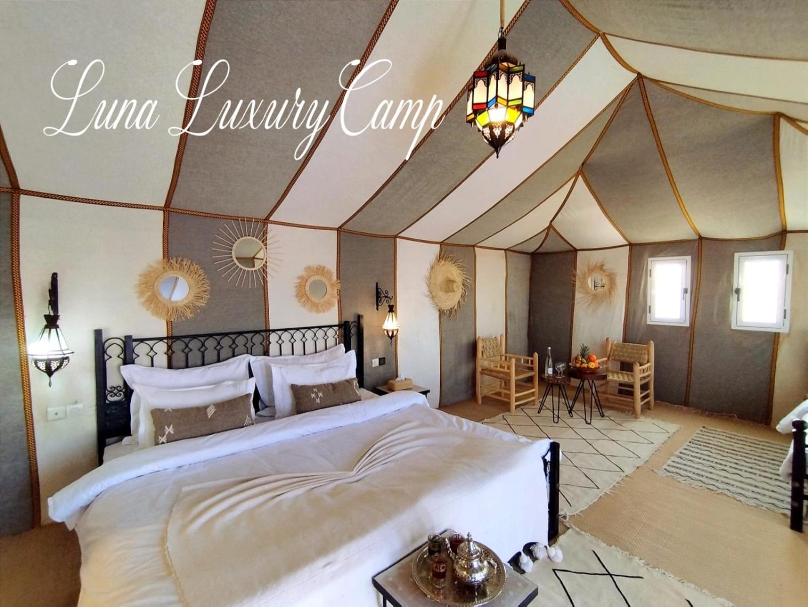 Отель Luna Luxury Camp Мерзуга Экстерьер фото