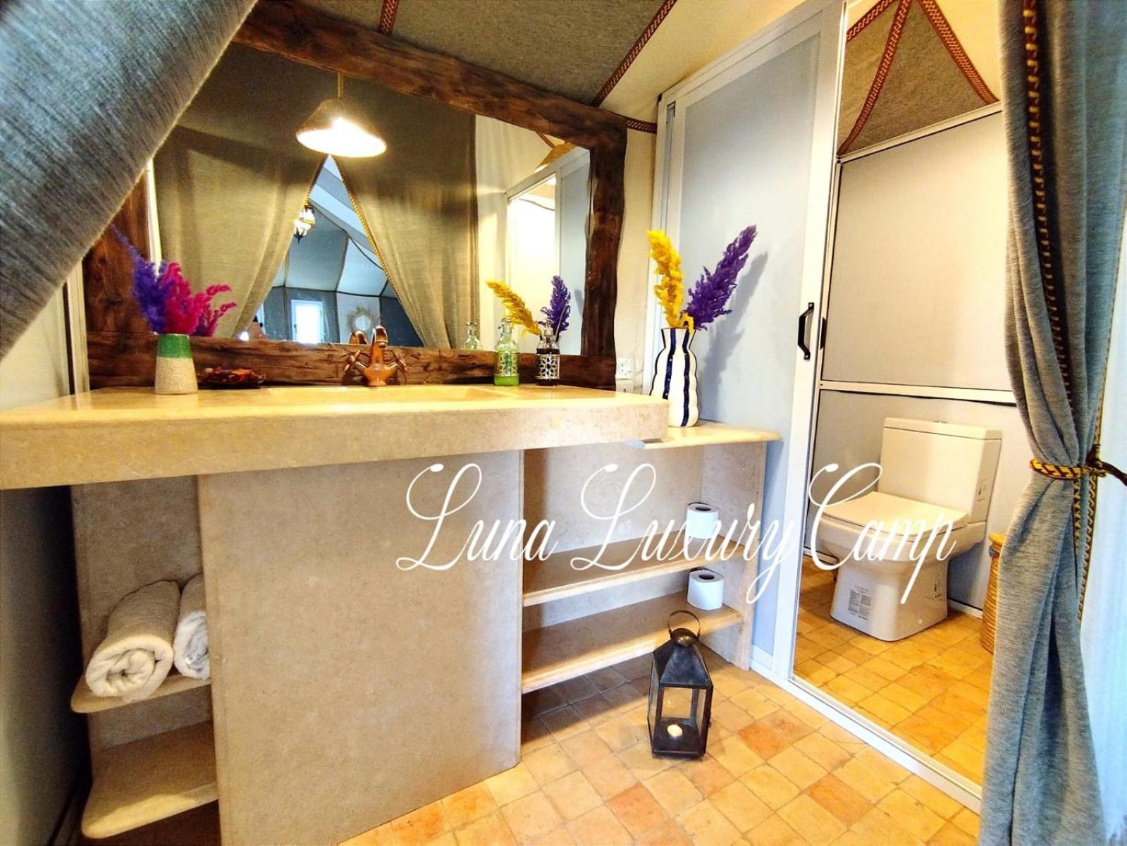 Отель Luna Luxury Camp Мерзуга Экстерьер фото