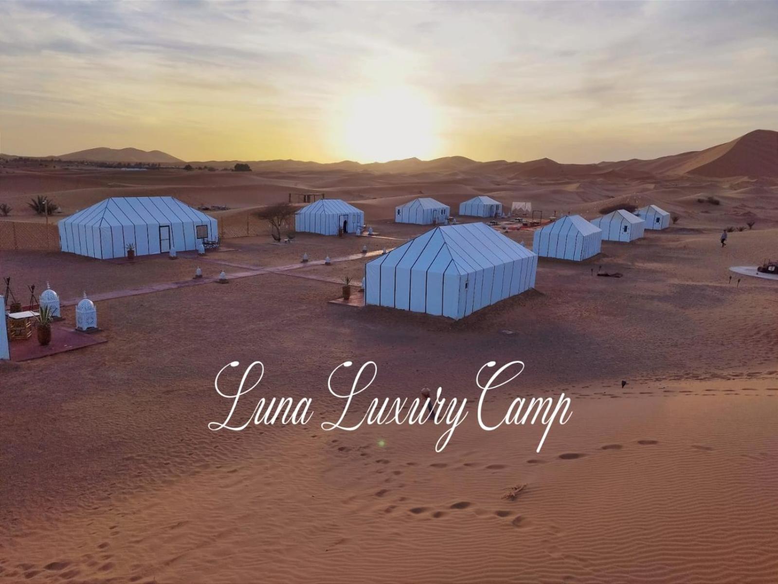 Отель Luna Luxury Camp Мерзуга Экстерьер фото