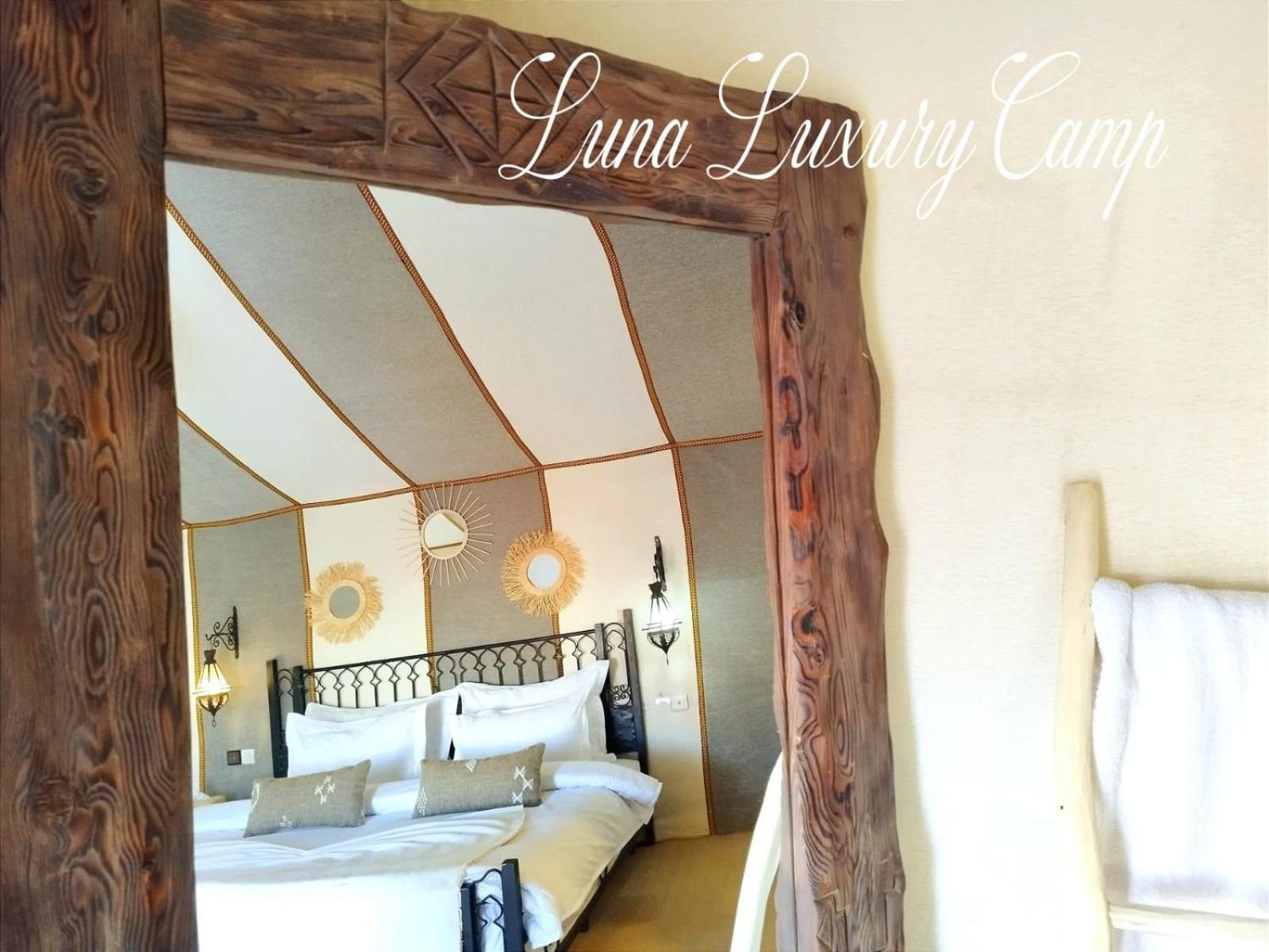 Отель Luna Luxury Camp Мерзуга Экстерьер фото