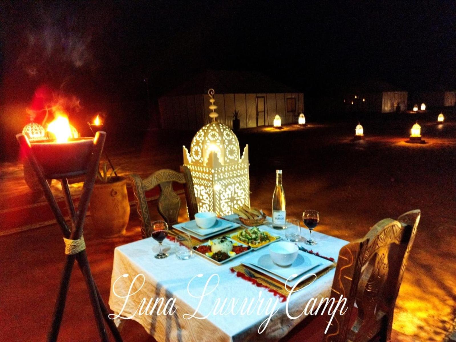 Отель Luna Luxury Camp Мерзуга Экстерьер фото