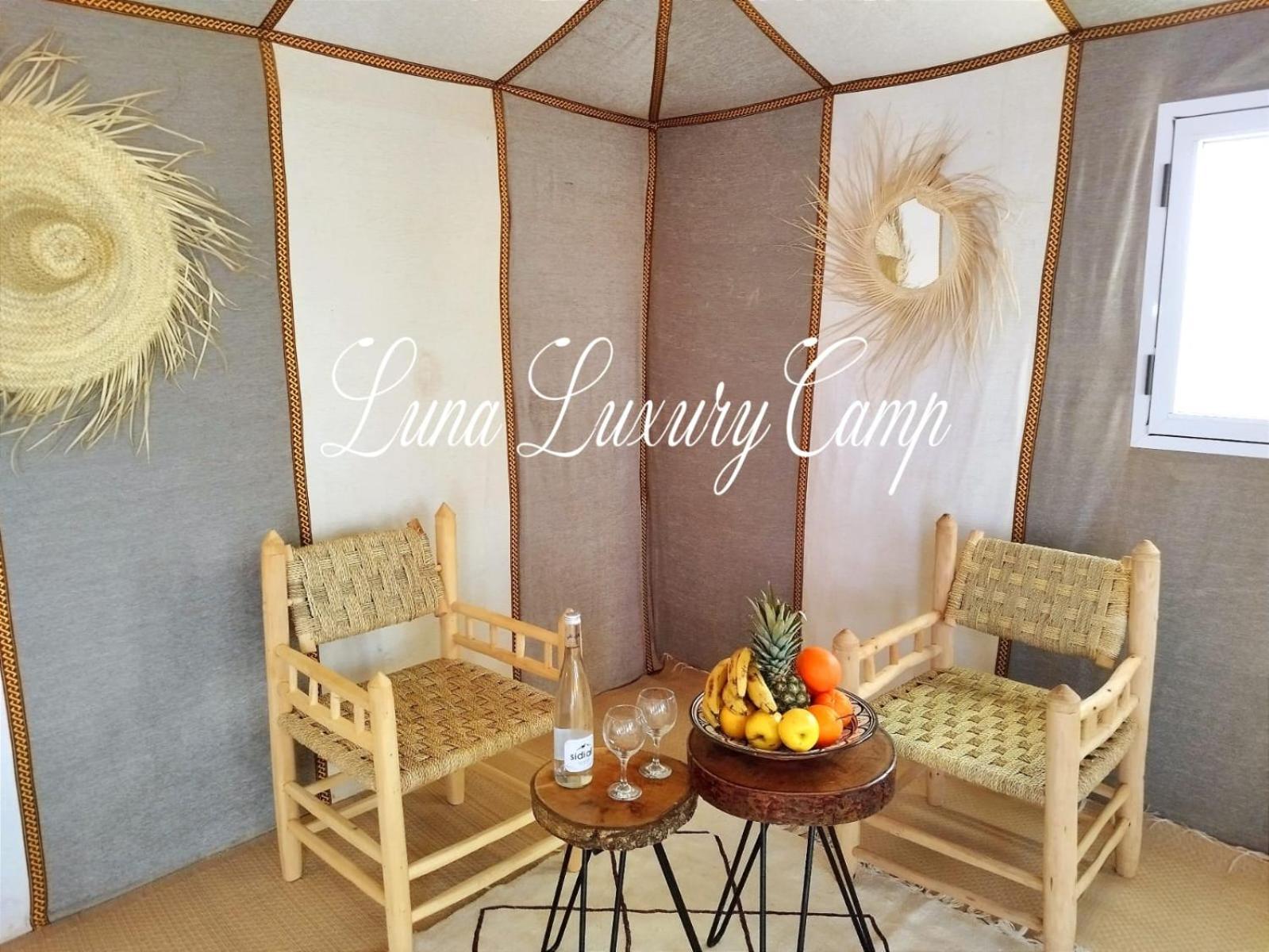 Отель Luna Luxury Camp Мерзуга Экстерьер фото